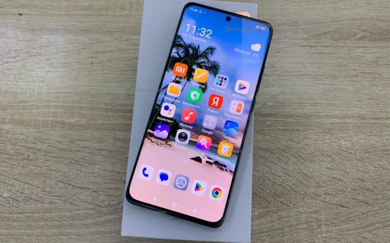 Xiaomi 12 12/256 ГБ