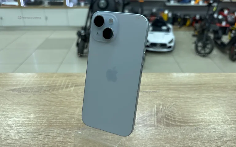 Apple iPhone 15 6/128 ГБ
