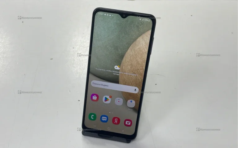 Samsung Galaxy A12 3/32 ГБ