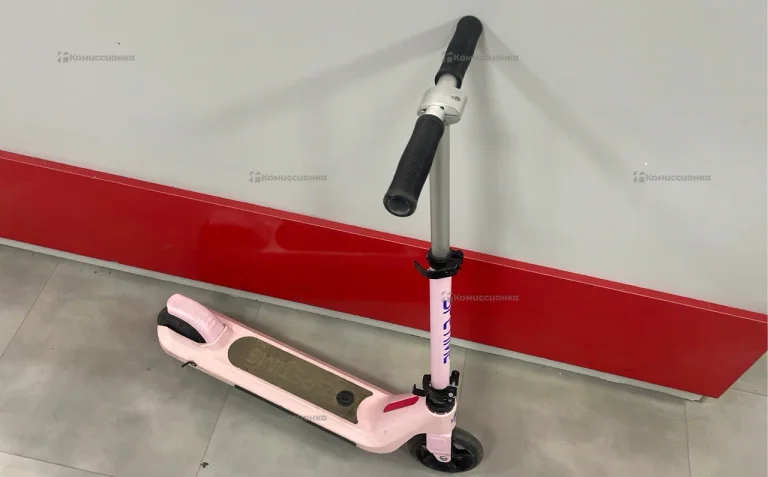 Детский электрический самокат