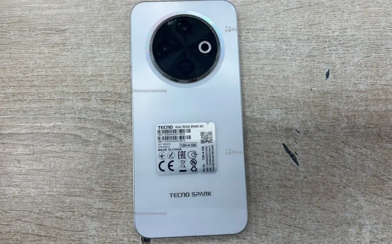 Tecno Spark 30C 4/128 ГБ