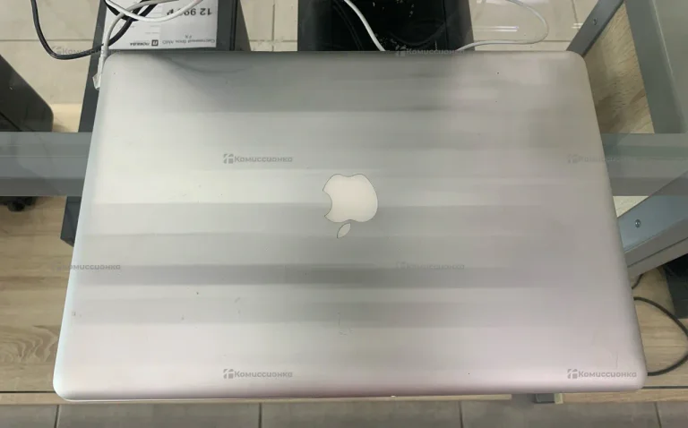 Ноутбук  Apple MacBook Pro 15 2009