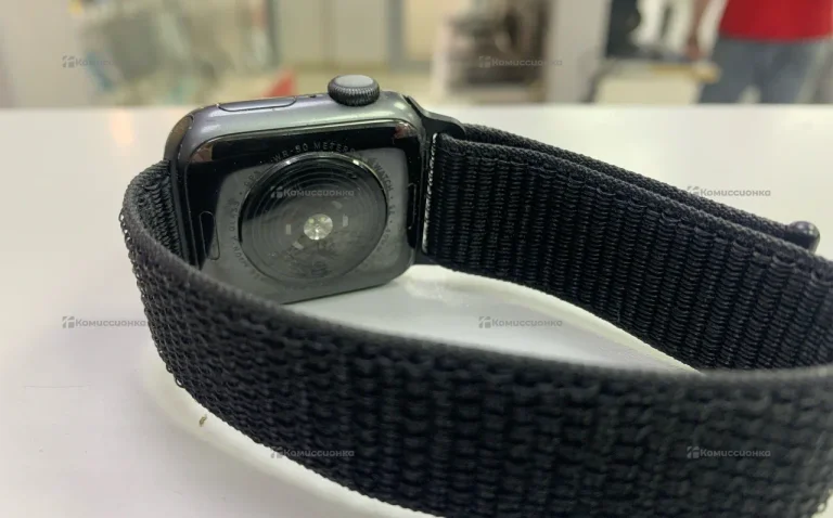Часы Apple Watch SE 40mm
