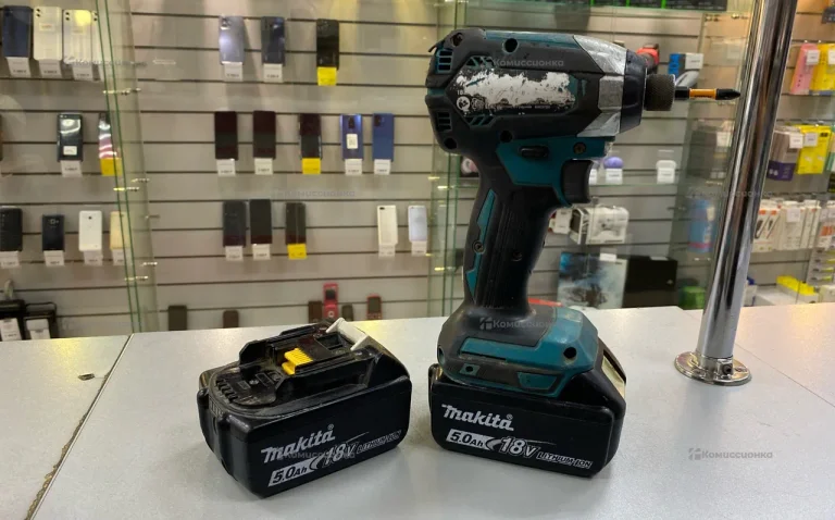 Винтоверт Makita DTD153
