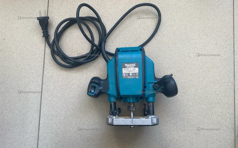 Фрезер makita RP0900