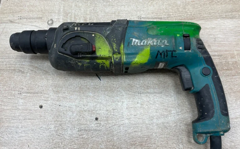 Перфоратор makita HR2470