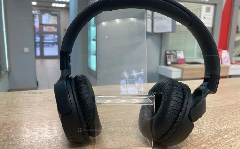 Наушники  JBL 520