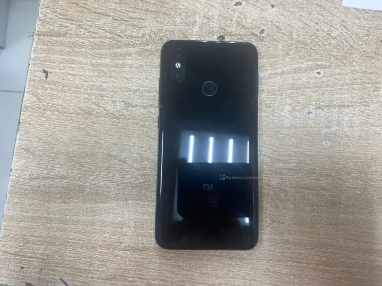 Xiaomi Mi 8 6/64Gb