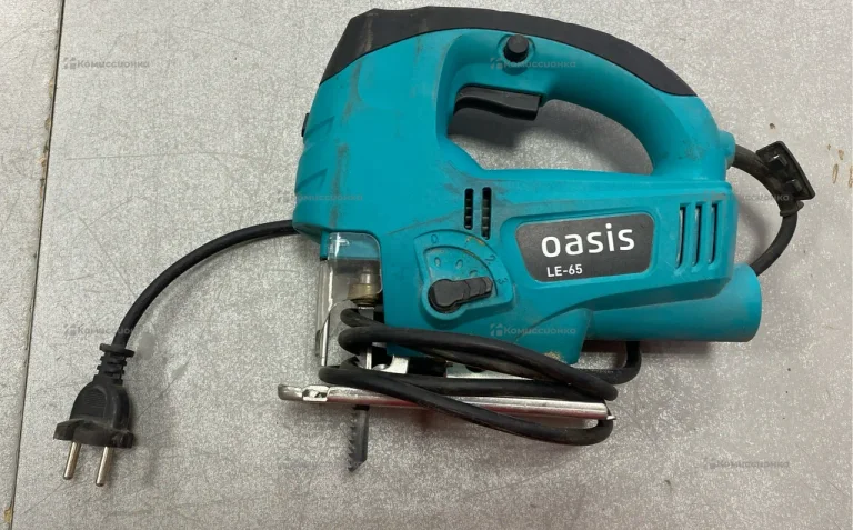 Электролобзик Oasis LE-65