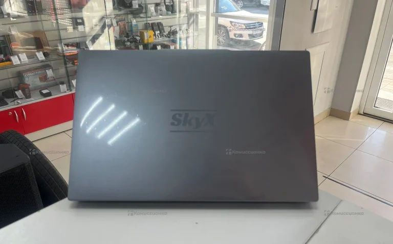 Ноутбук  Skyx