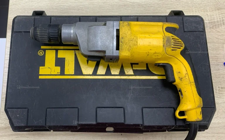 перфоратор Dewalt dw515