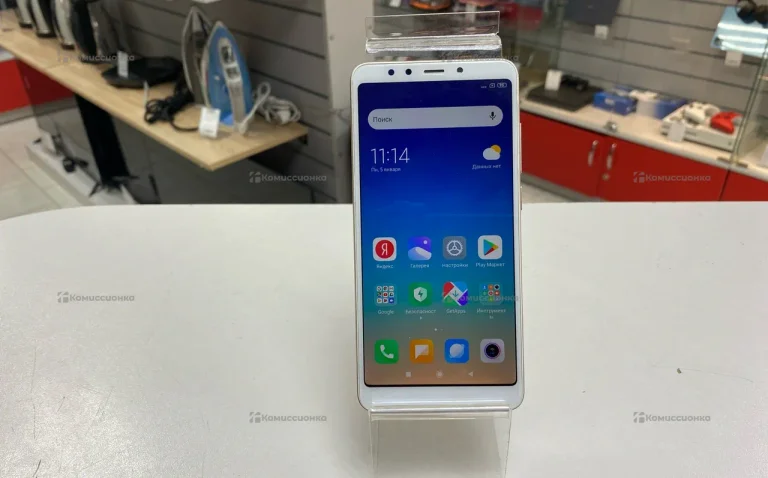 Xiaomi Redmi 5 3/32 ГБ