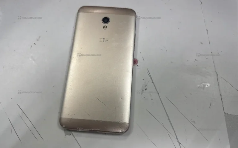 ZTE Blade V7 2/16 ГБ