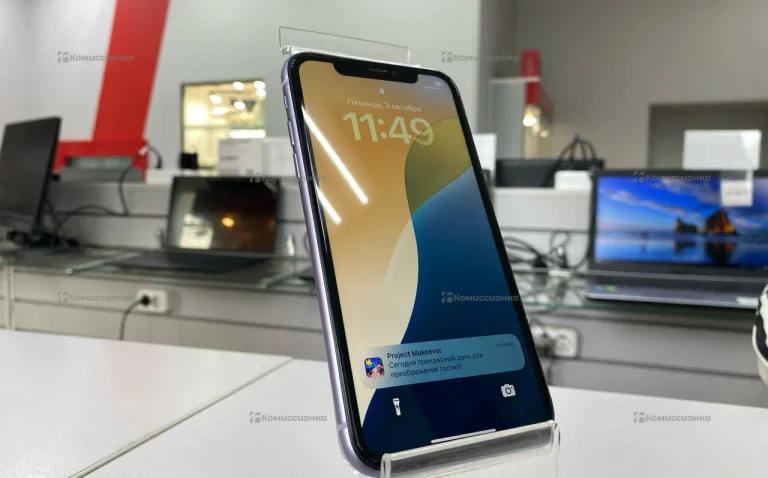Apple iPhone 11 4/128 ГБ