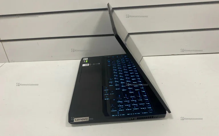 Ноутбук Lenovo i5-10300H/8Ram/GTX1650/SSD512