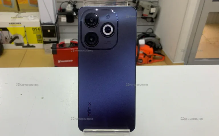 Infinix Smart 8 4/128 ГБ