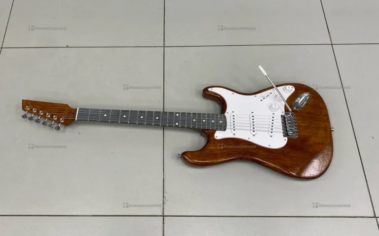 Электрогитара