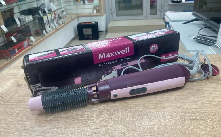 Фен-расческа Maxwell