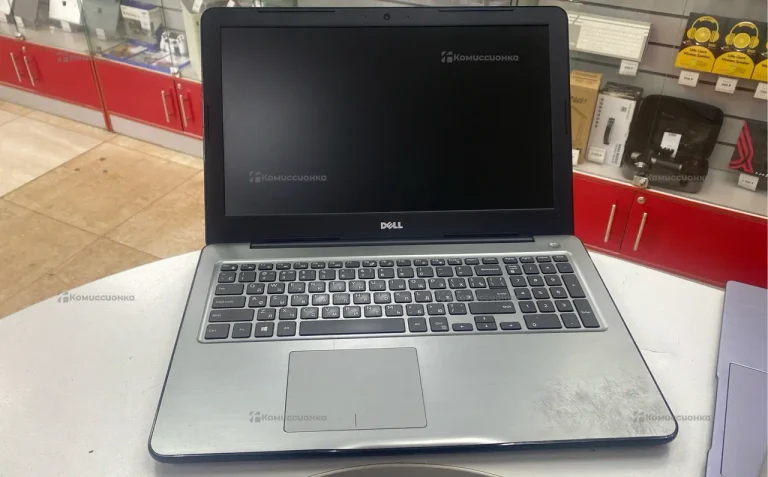 Ноутбук Dell A10-9600