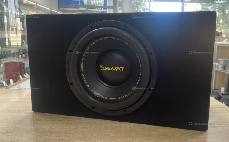 Сабвуфер  swat