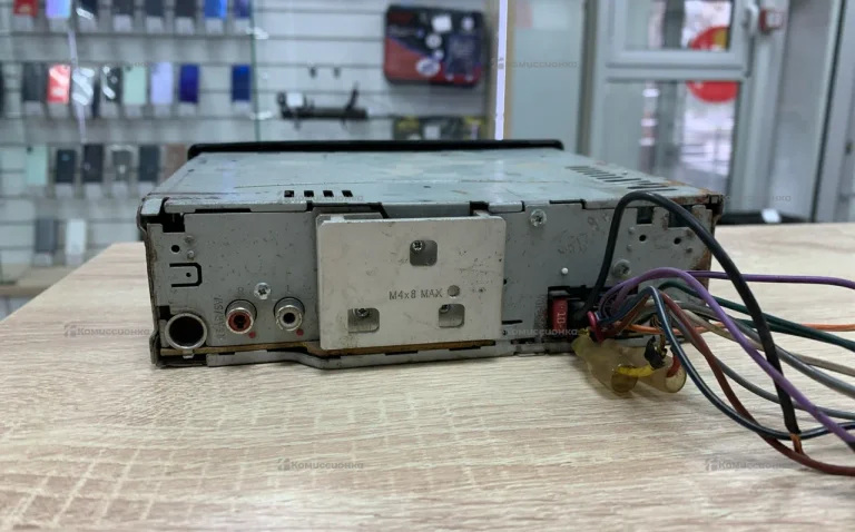 Автомагнитола  JVC KD-X30