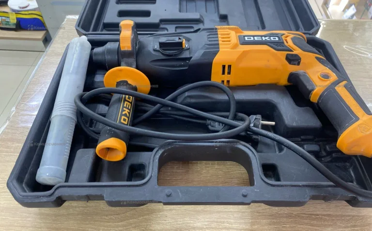 Перфоратор сетевой ZKH1000W