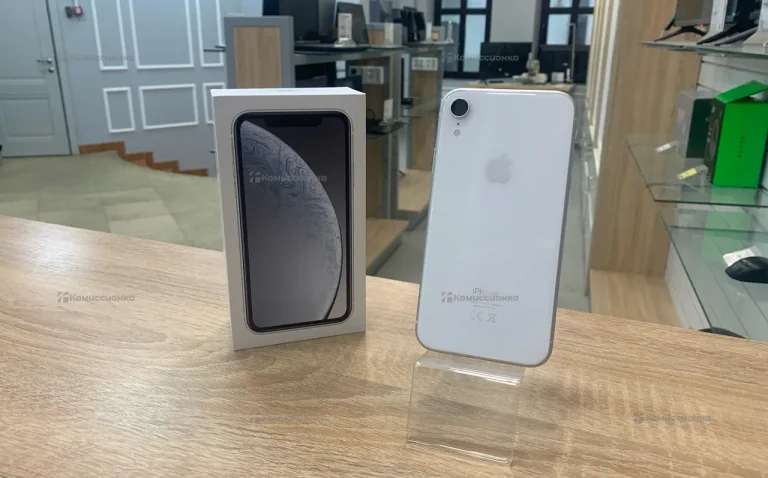 Apple iPhone XR 3/64 ГБ