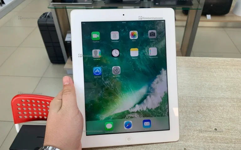 Планшет Apple iPad 4 32Gb Wi-Fi