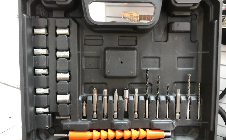 шуруповерт Dewalt реплика
