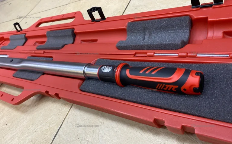 Ключ динамометрический JTC 4939