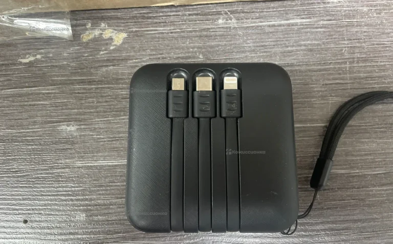 Power bank 10000 mah чёрный с проводами