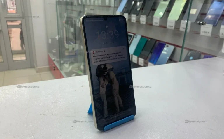Realme C61 6/128Gb