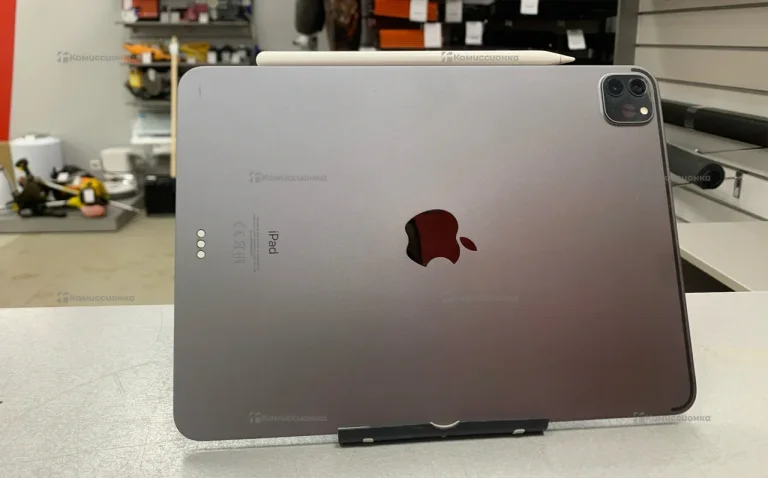 Планшет Apple IPad Pro 11 2 поколения