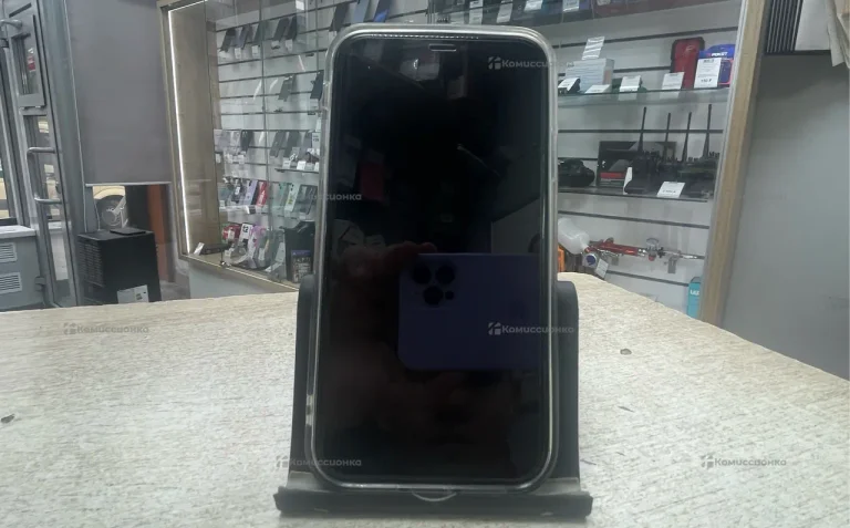 Apple iPhone XR в корпусе 13 Pro