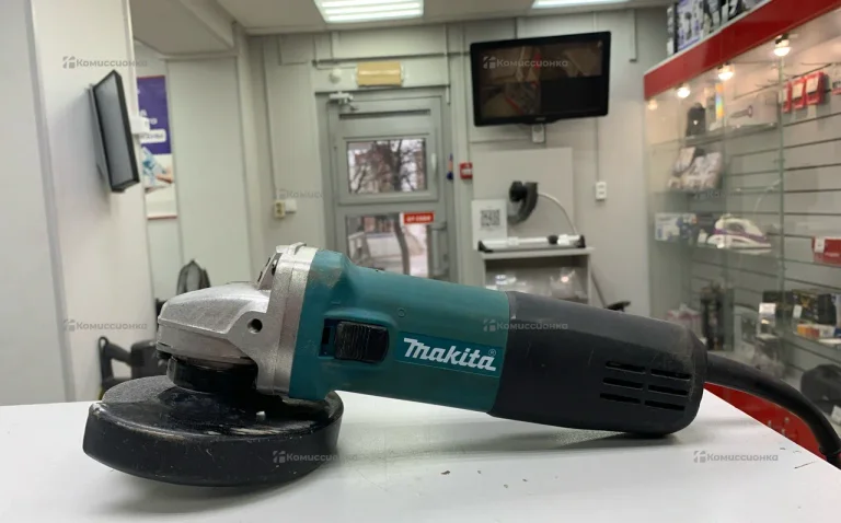 УШМ Makita 9558HNR