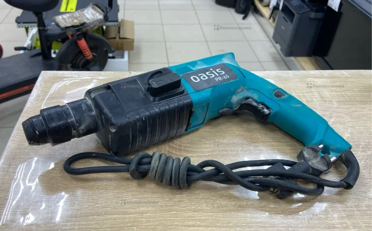 Перфоратор Oasis PR-65