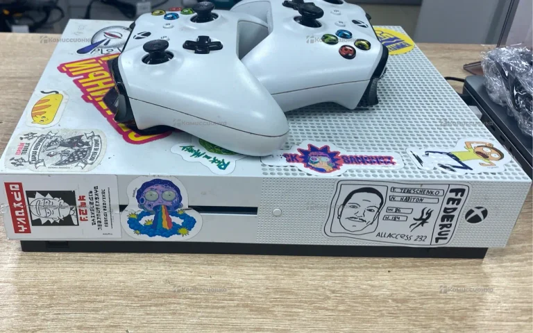 Приставка Xbox One S 1 ТБ