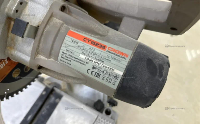 Торцевая пила CROWN CT15235