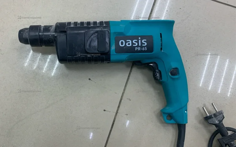 Перфоратор Oasis PR-65