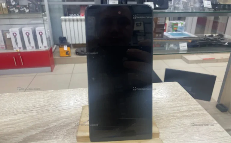 Infinix Smart 8 4/128 ГБ