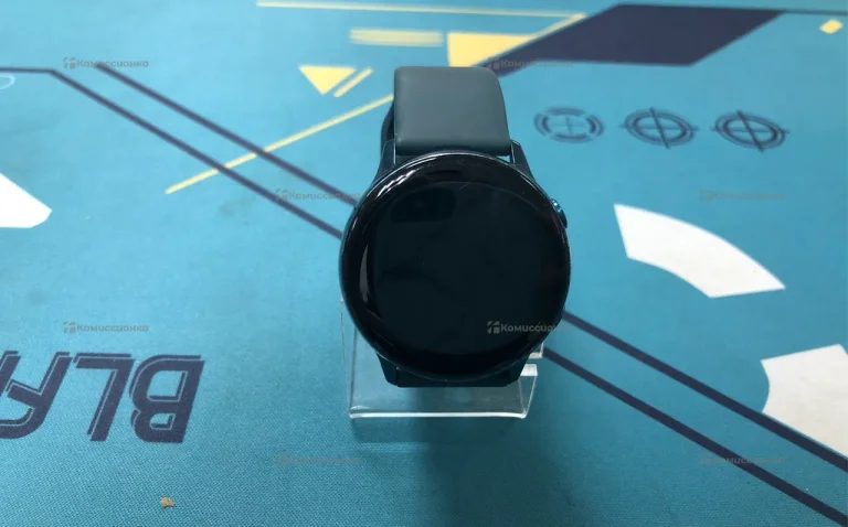 Смарт-часы Samsung Galaxy Watch Active