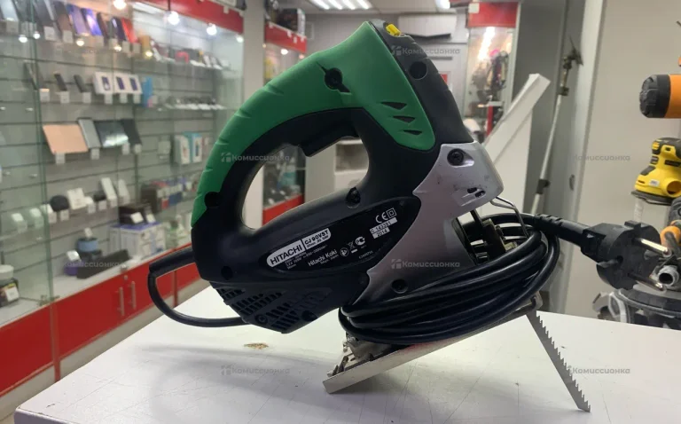 Электролобзик Hitachi CJ90VST