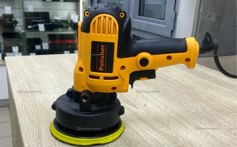Полировальная машинка электрическая DWE6401
