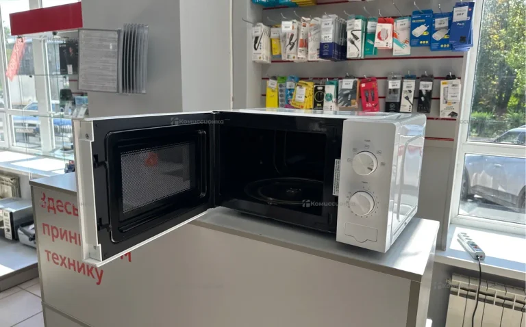 Микроволновая печь  HISENSE H20MO