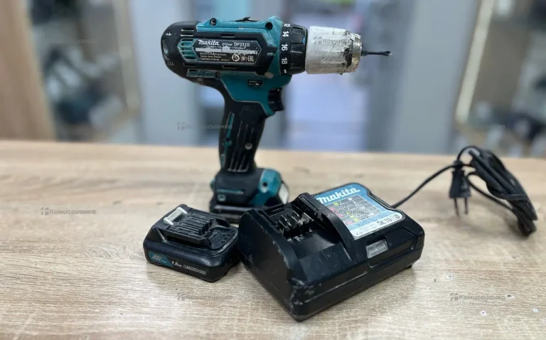 Шуруповерт Makita DF331D