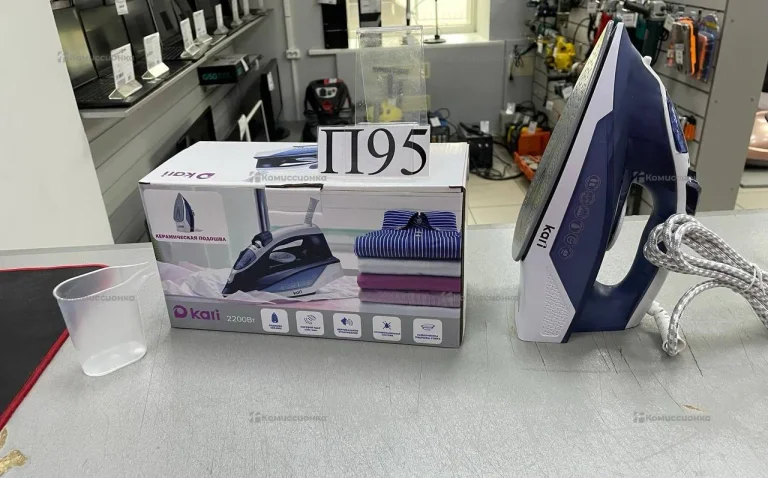 Утюг Kari E153 2200 Вт