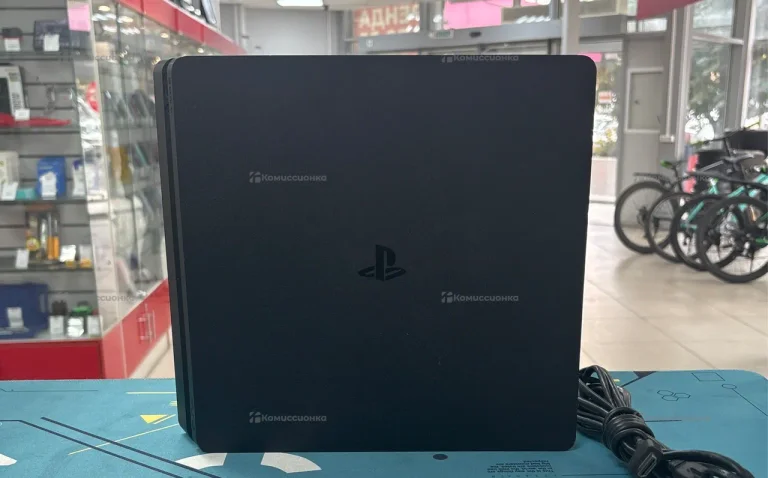 Приставка PS4. slim 500 Gb