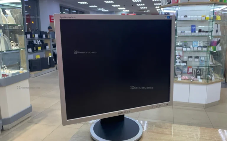 Монитор Samsung SyncMaster 940B