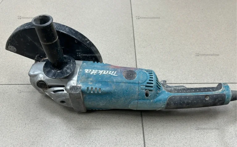 УШМ makita GA9020