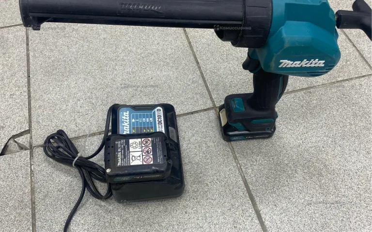 пистолет до герметика Makita CG100D